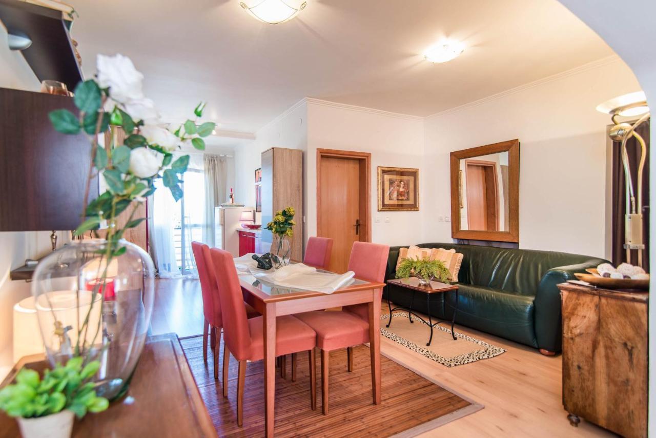 Apartment Studio Lara Ровин Екстериор снимка